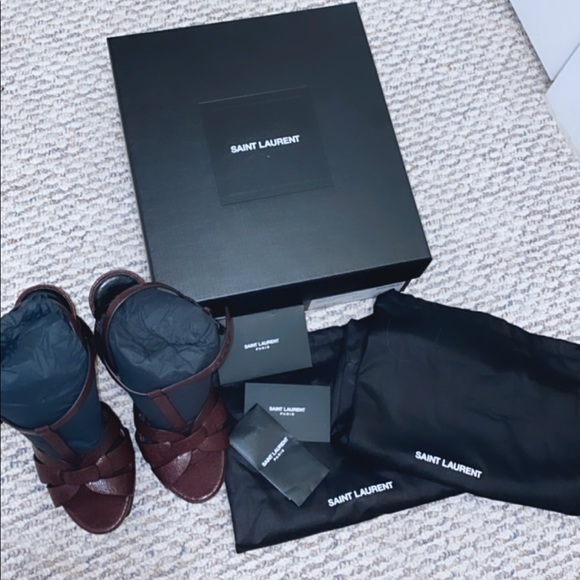 YSL Tribute Platform - Picture 2 of 5